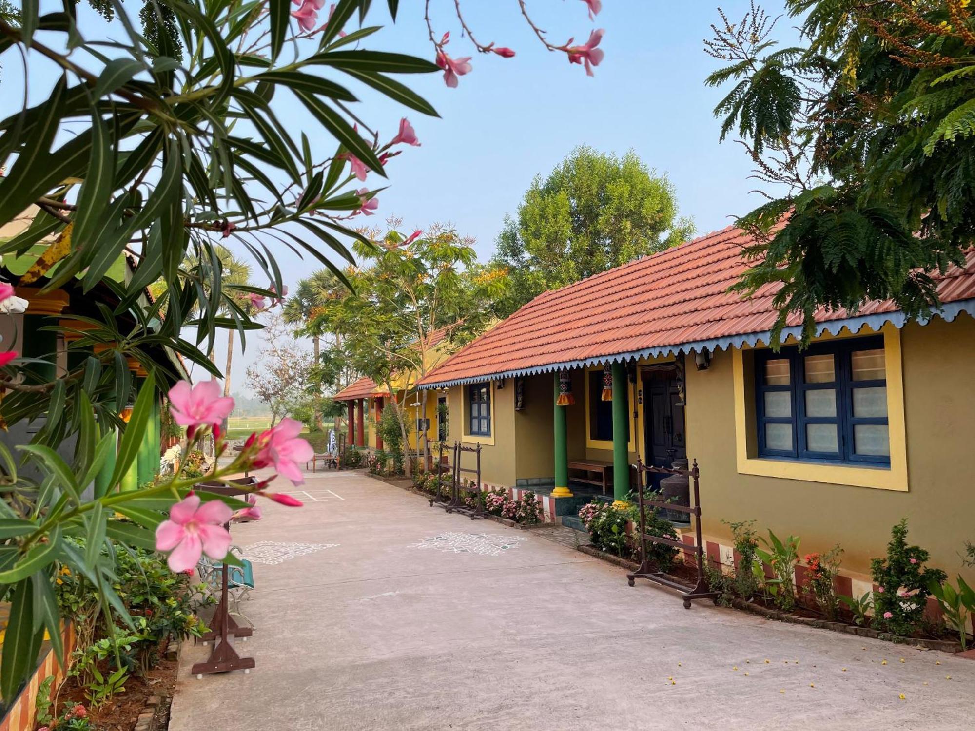 सहारा Marutham Village Mahabalipuram