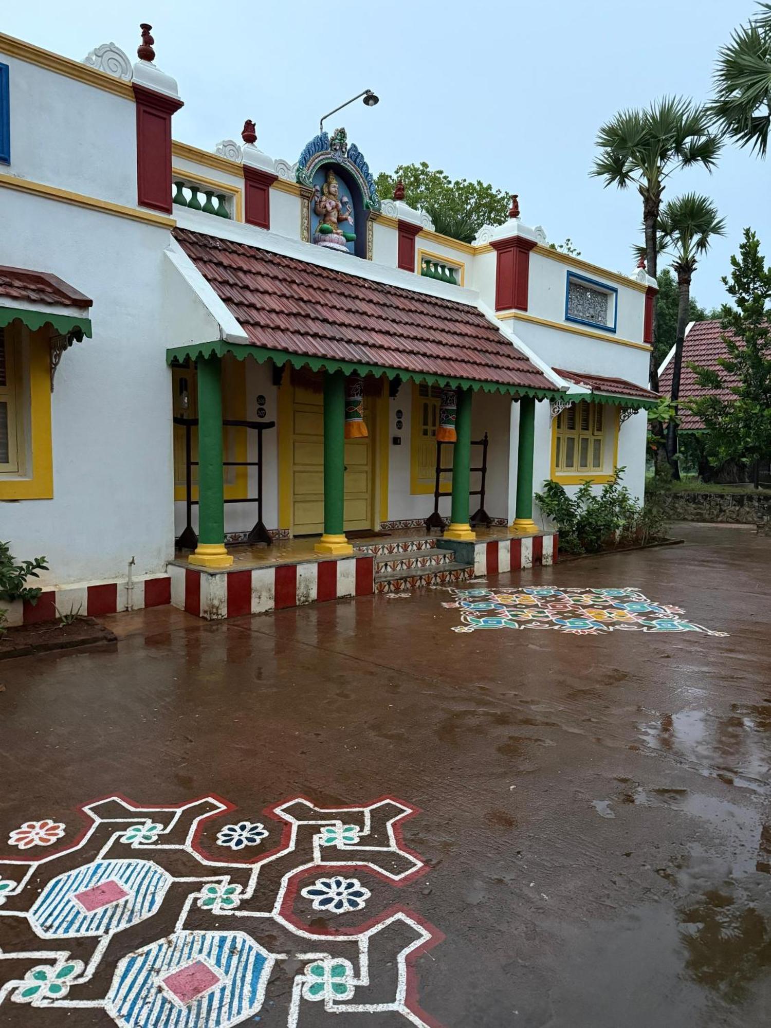 सहारा Marutham Village